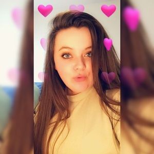 Meet your Posher, Briana